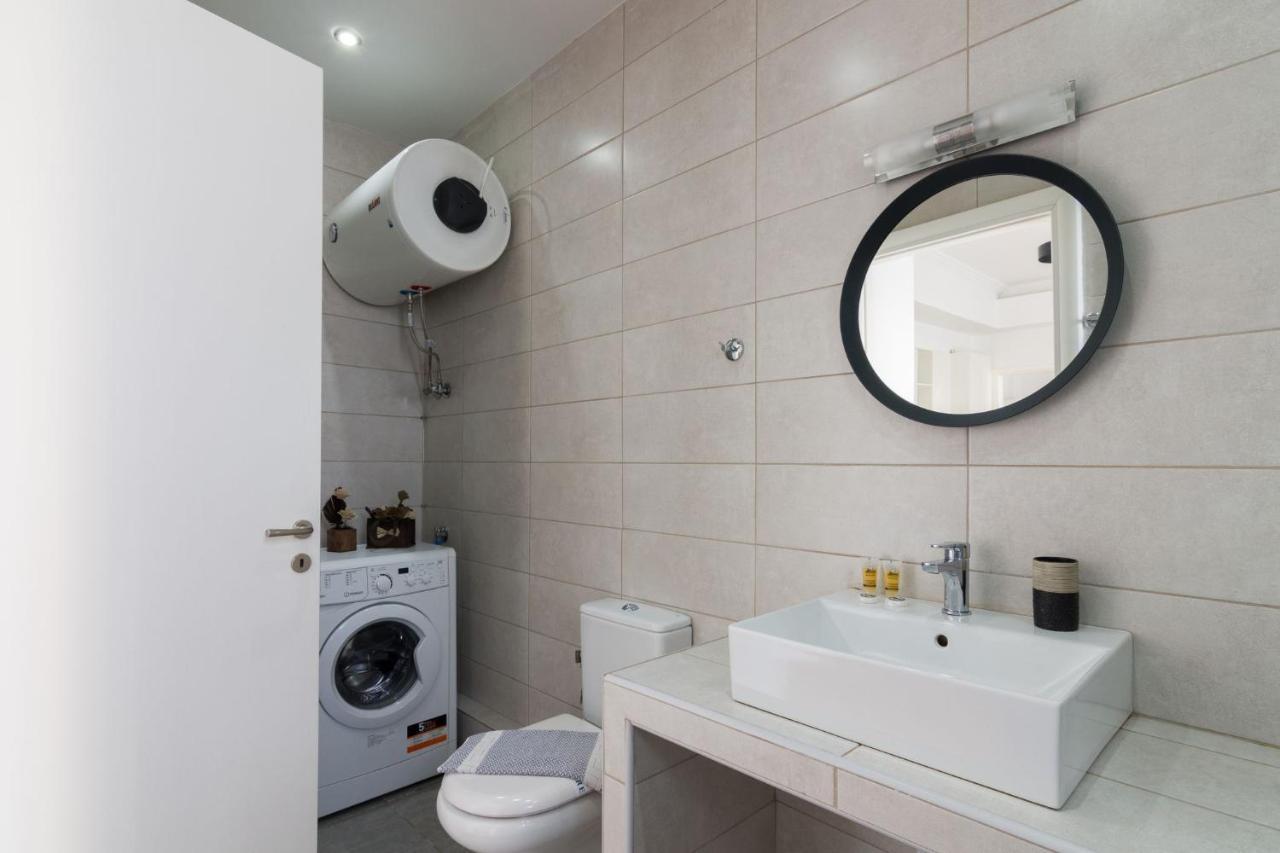 Classic Apartment For 4 People A 아테네 외부 사진