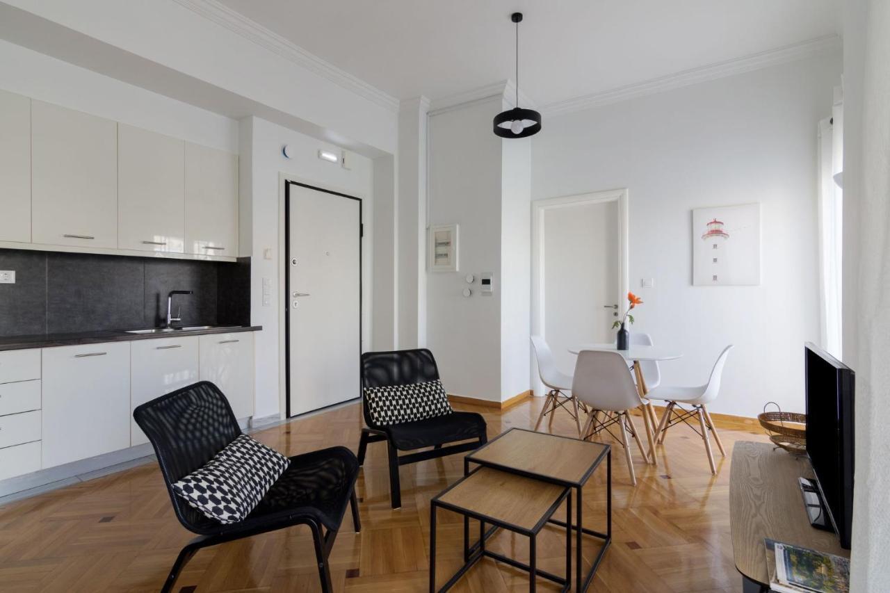 Classic Apartment For 4 People A 아테네 외부 사진